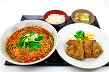 男の唐揚げ定食（担々麺）